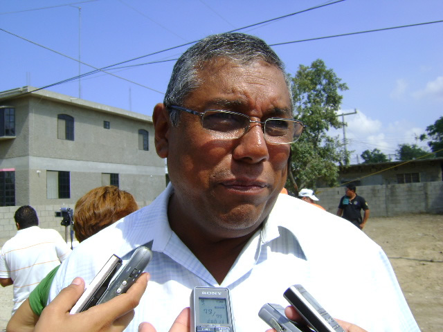 Alerta ITAVU sobre personas que piden altos cobros a su nombre